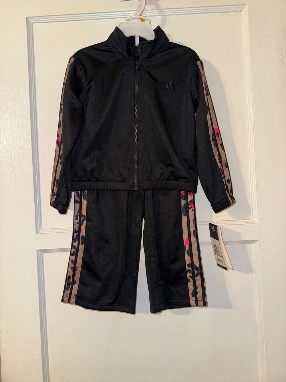 Girls adidas track suit sz 3t